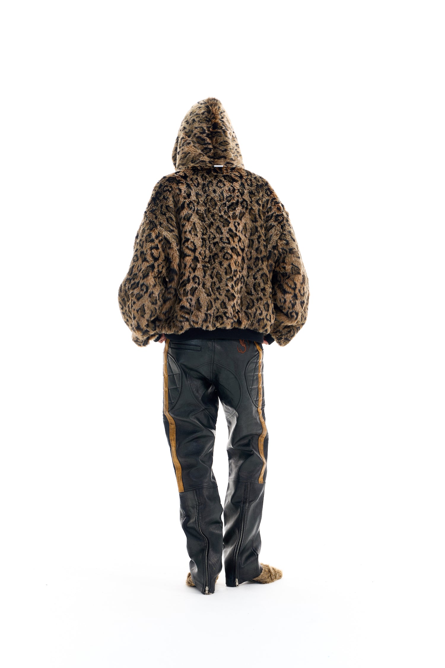 BLIND NO PLAN EXITMODE BY BLINDNOPLAN 25AW Reversible Plush Winter Jacket – Leopard Print