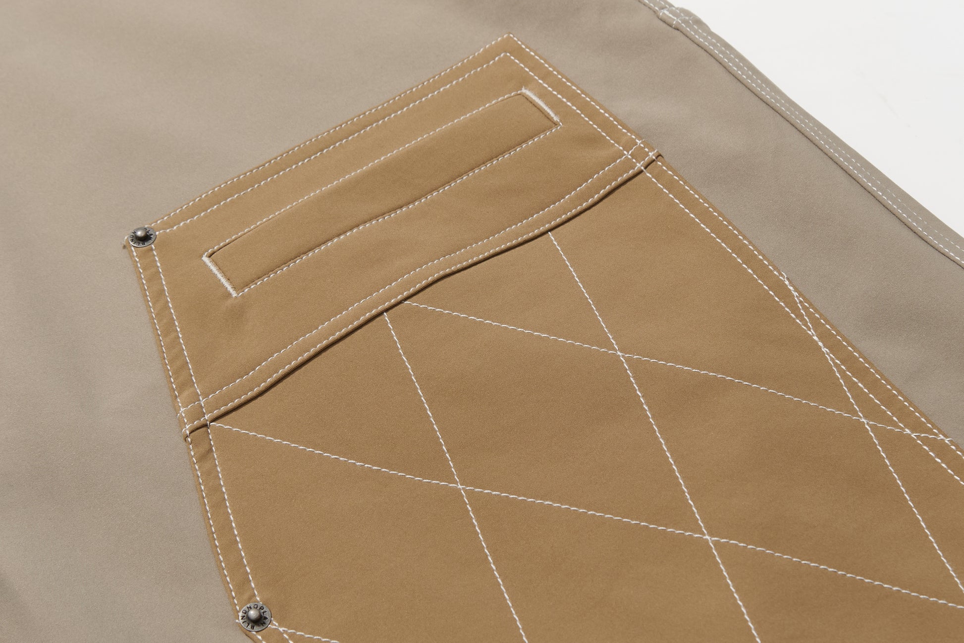 BLIND NO PLAN EXITMODE 26SS Color-Block Quilted Lumber Pants