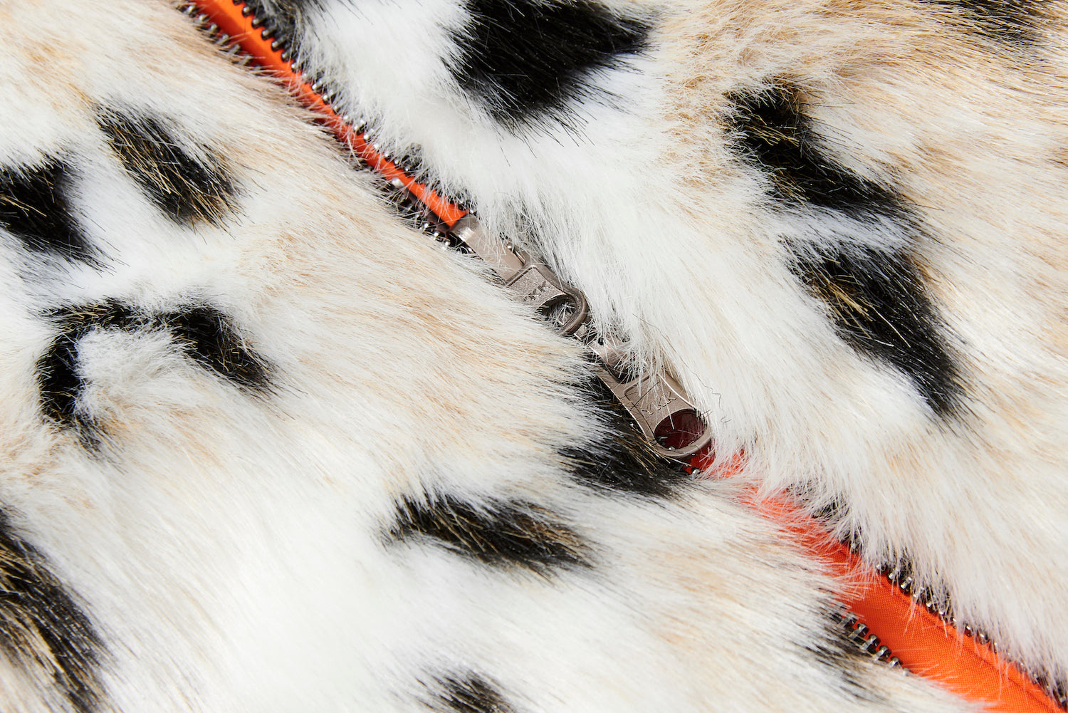 BLIND NO PLAN EXITMODE BY BLINDNOPLAN 25AW Reversible Plush Winter Jacket – Leopard Print