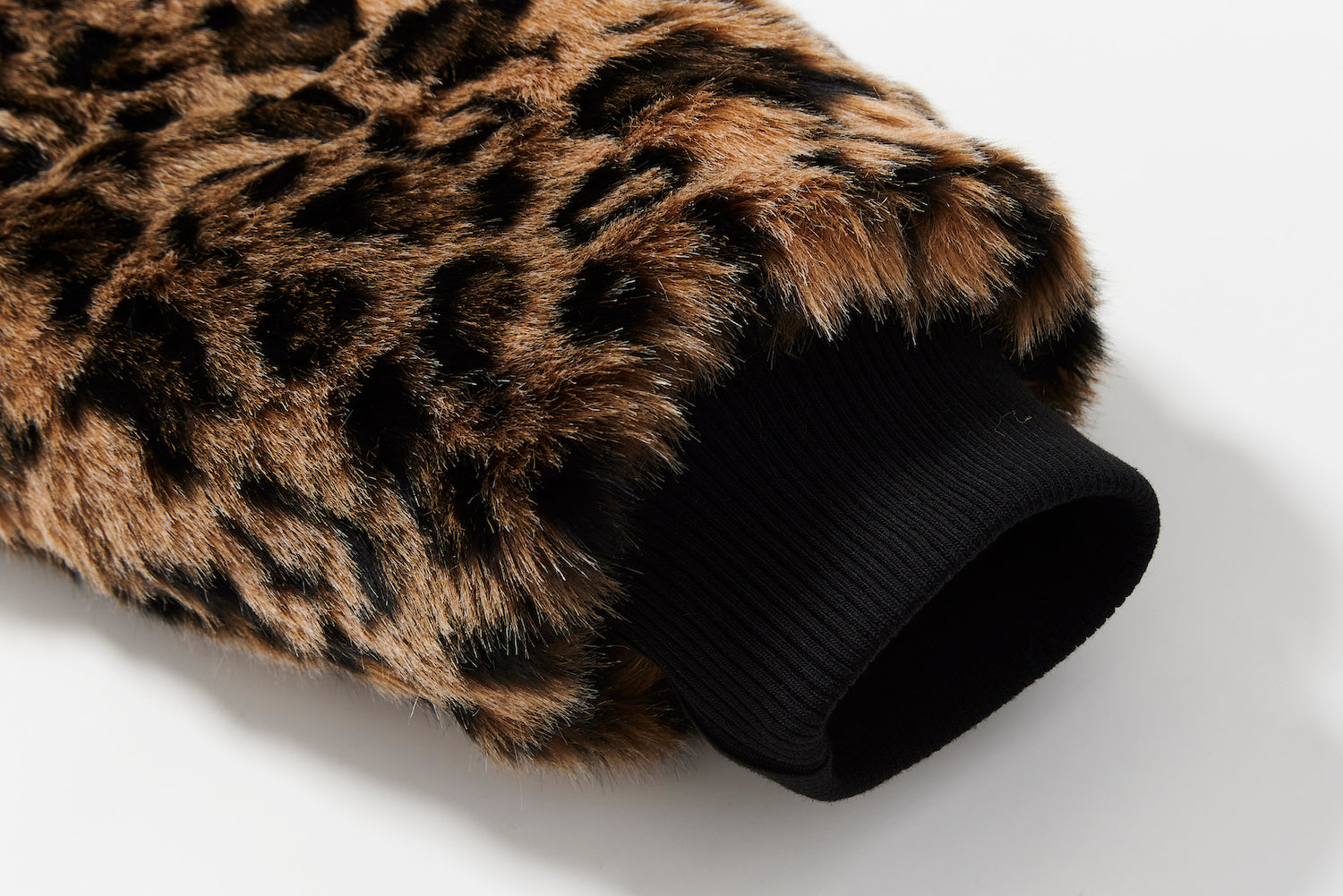 BLIND NO PLAN EXITMODE BY BLINDNOPLAN 25AW Reversible Plush Winter Jacket – Leopard Print