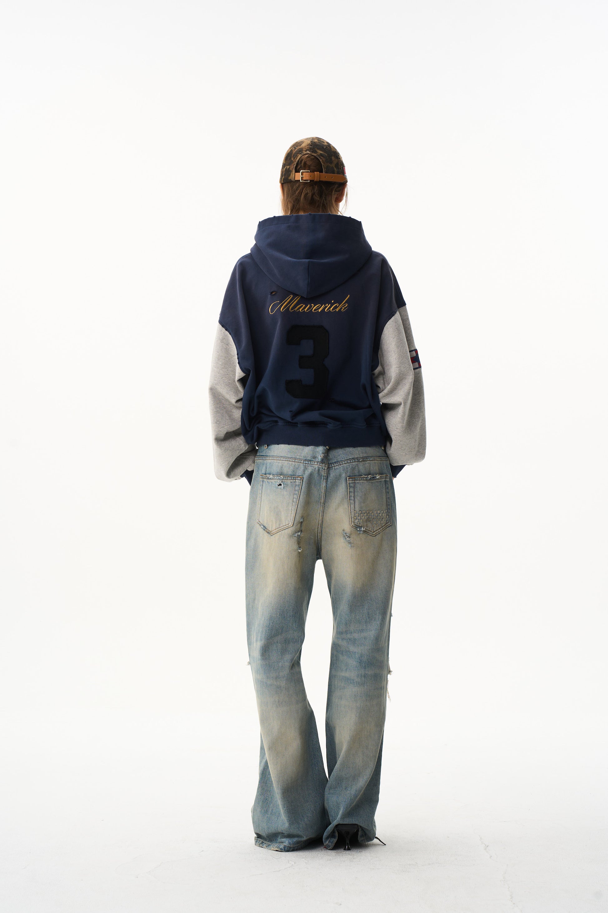 BLIND NO PLAN EXITMODE 26SS Color-Block Washed Cross Horse Hoodie