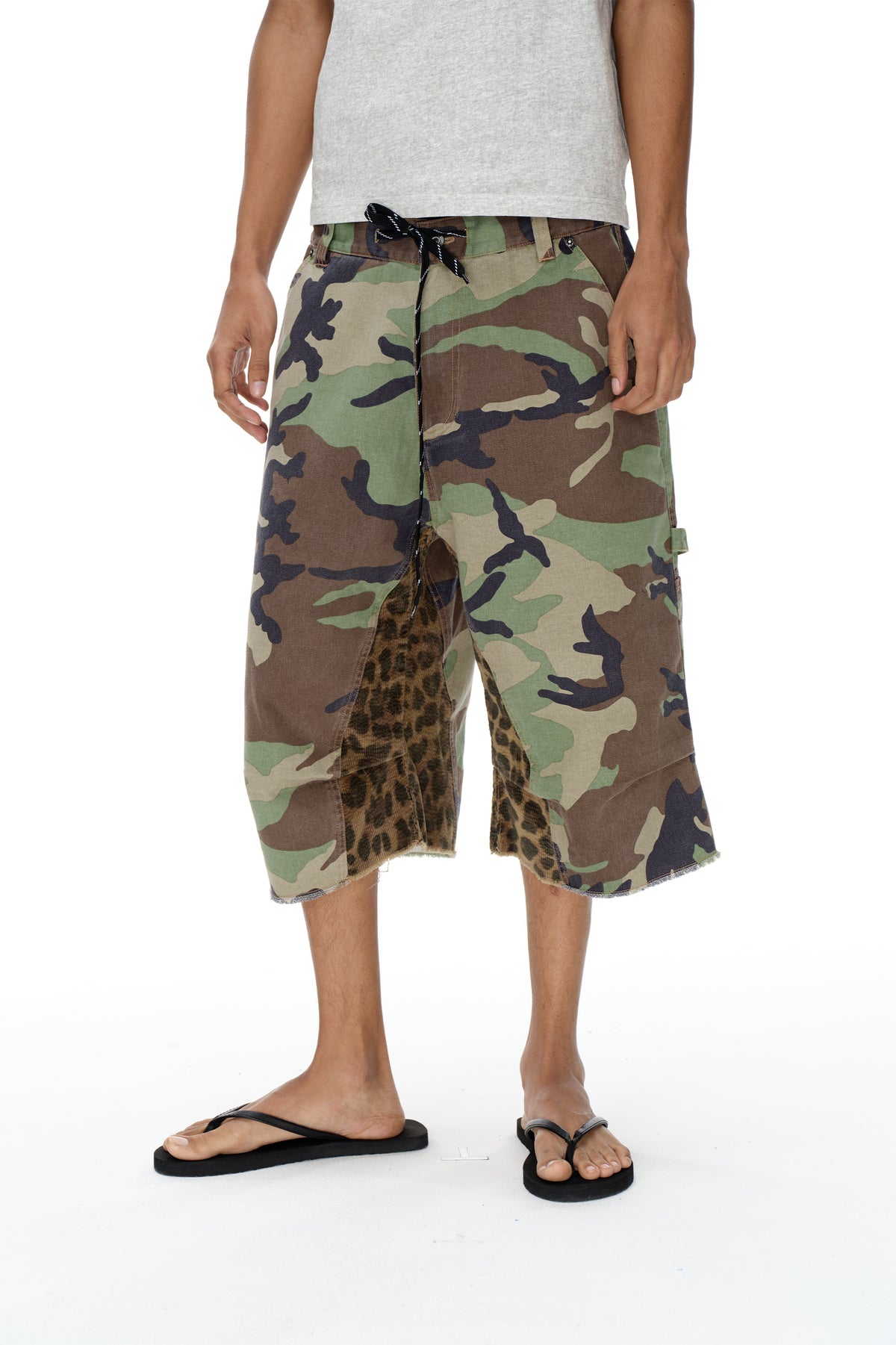 EXITMODE EXITMODE Relaxed Color-Block Patchwork Camouflage and Leopard-Print Carpenter Shorts – Unisex